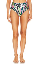 PatBO Delos High Waist Bikini Bottom in Green - Bas de bikini taille haute PatBO Delos en vert - PatBO Delos 绿色高腰比基尼泳裤 - PatBO Delos Bikinihose mit hoher Taille in Grün - PatBO Delos 하이웨이스트 비키니 하의 그린 색상 - Slip bikini a vita alta PatBO Delos in verde