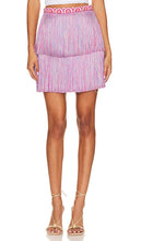 PatBO X Alessandra Ambrioso Fringe Mini Skirt in Pink - Mini-jupe à franges PatBO X Alessandra Ambrioso en rose - PatBO X Alessandra Ambrioso 粉色流苏迷你裙 - PatBO X Alessandra Ambrioso Minirock mit Fransen in Rosa - PatBO X Alessandra Ambrioso 프린지 미니 스커트 핑크 색상 - Minigonna con frange PatBO X Alessandra Ambrioso in rosa