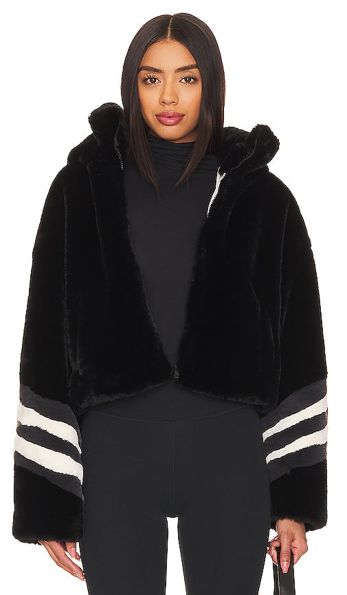 Perfect Moment Noelle Faux Fur Jacket in Black - Perfect Moment - Noelle - Veste en fausse fourrure - Noir - Perfect Moment Noelle 黑色人造毛皮夹克 - Perfect Moment Noelle Kunstpelzjacke in Schwarz - Perfect Moment Noelle 인조 퍼 재킷 블랙 색상 - Giacca in pelliccia sintetica Noelle Perfect Moment in nero