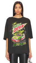 Philcos Mountain Dew Racing Oversized Tee in Black - Philcos - Mountain Dew Racing - T-shirt surdimensionné - Noir - Philcos Mountain Dew Racing 黑色超大 T 恤 - Philcos Mountain Dew Racing Übergroßes T-Shirt in Schwarz - Philcos Mountain Dew Racing 오버사이즈 티셔츠 블랙 색상 - Maglietta oversize Philcos Mountain Dew Racing in nero