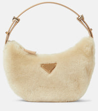 Prada Arqu√É¬© shearling shoulder bag - Prada Arqu√É¬© 羊毛肩包