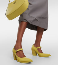 Prada Cedro leather pumps