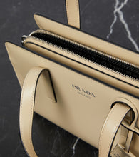 Prada Re-Edition 1995 Medium leather tote bag