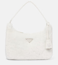Prada Re-Edition 2000 shearling shoulder bag - Prada 2000 年复刻版羊毛肩包