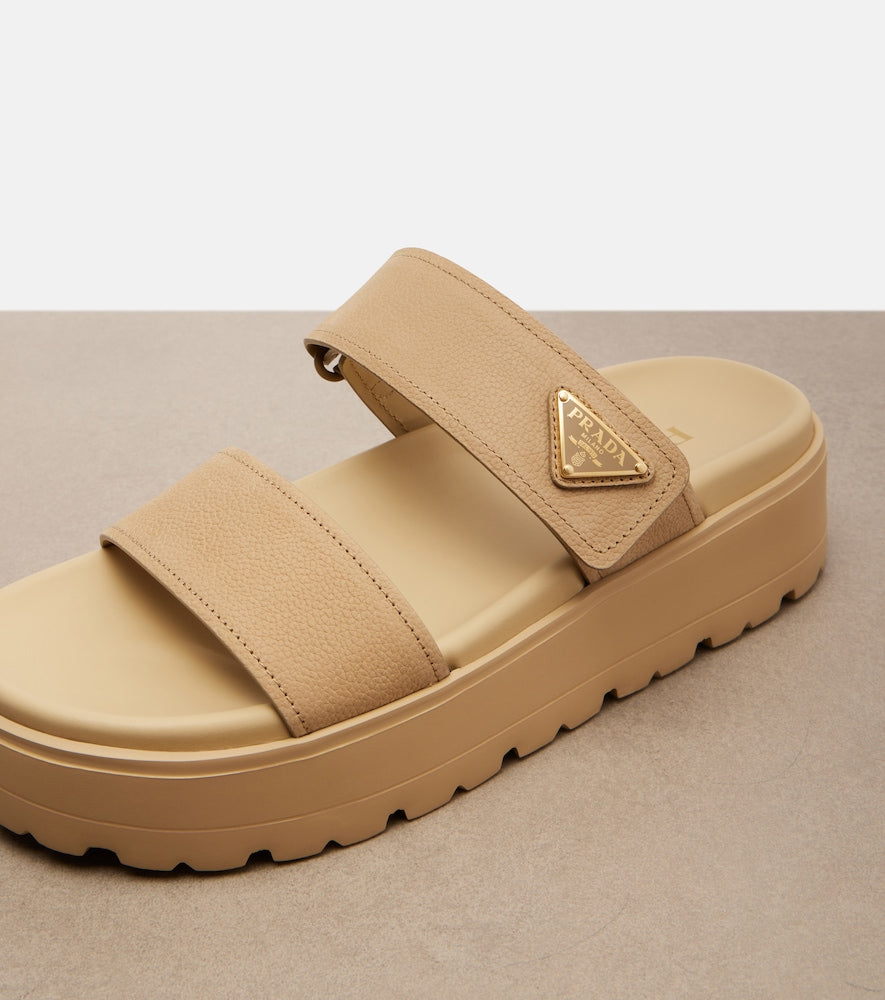 Prada Leather platform sandals (Beige) - Slides