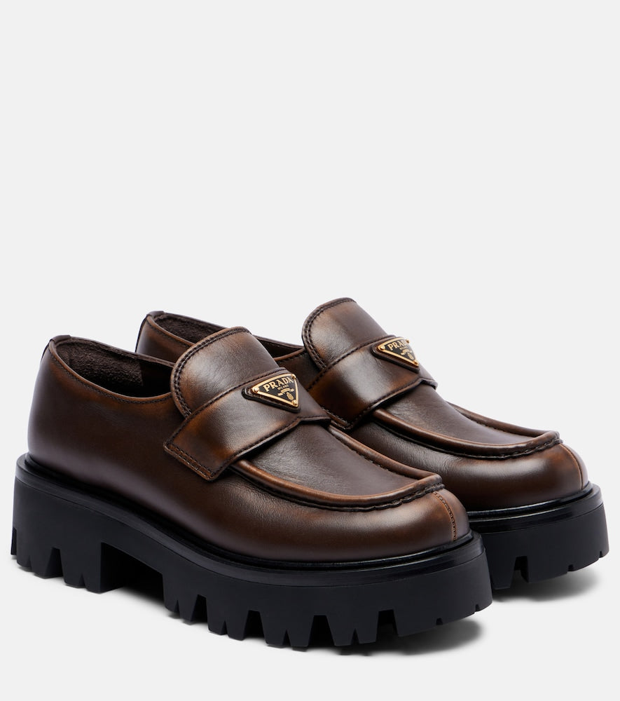 Prada Logo leather platform loafers in Brown - Loafers