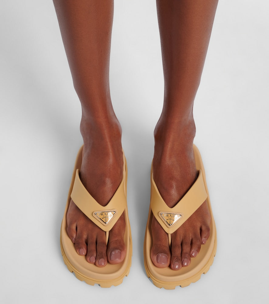 Prada Logo thong sandals (Beige) - Flat Sandals