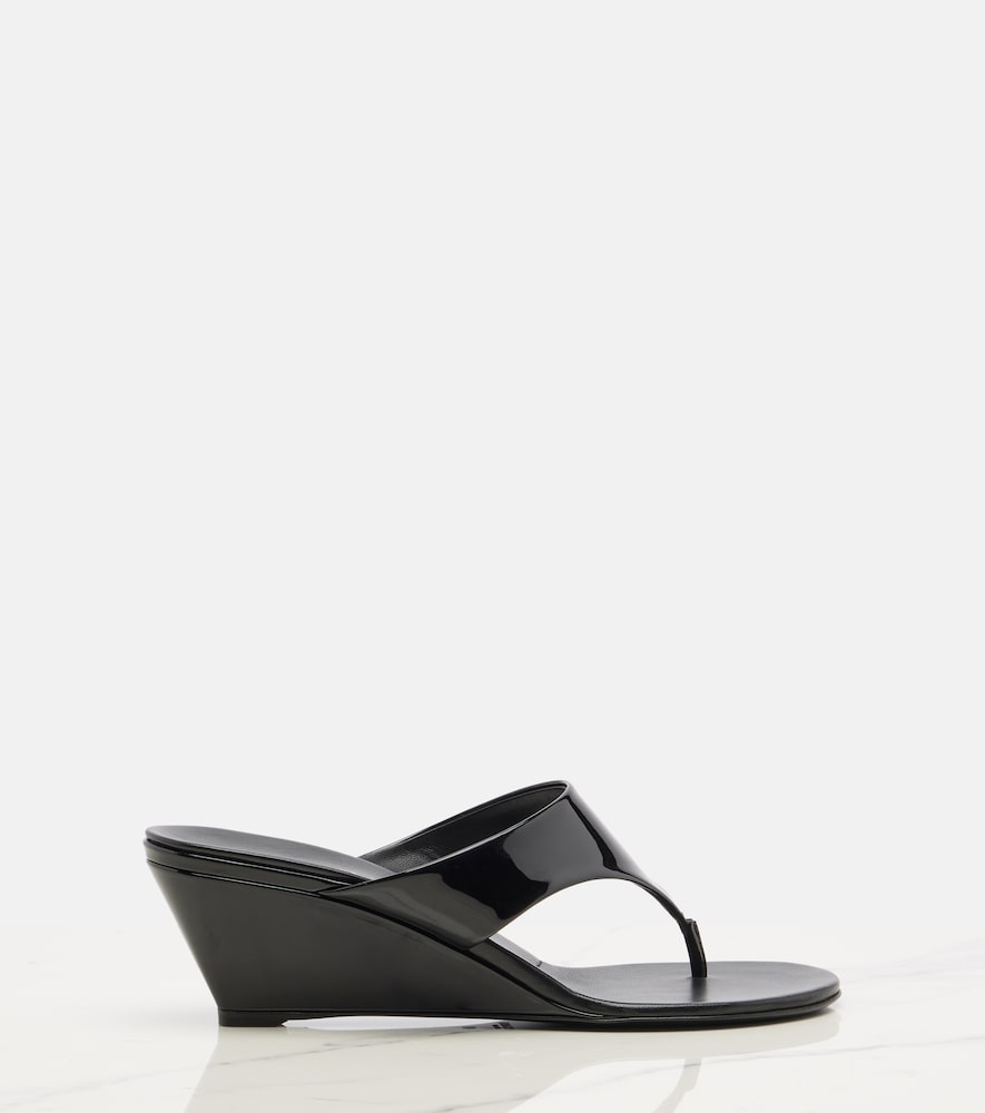 Prada Patent leather thong sandals - Black Heeled Sandals