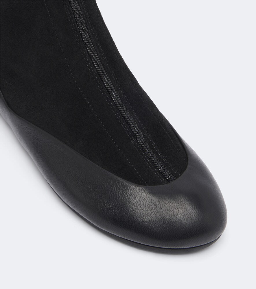 Proenza Schouler Arcadia leather-trimmed suede ankle boots in Black - Flat Boots