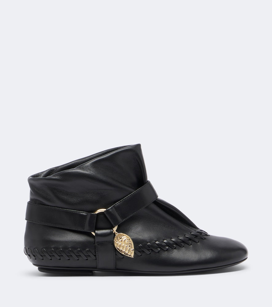 Pucci Leather ankle boots (Black) - Flat Boots
