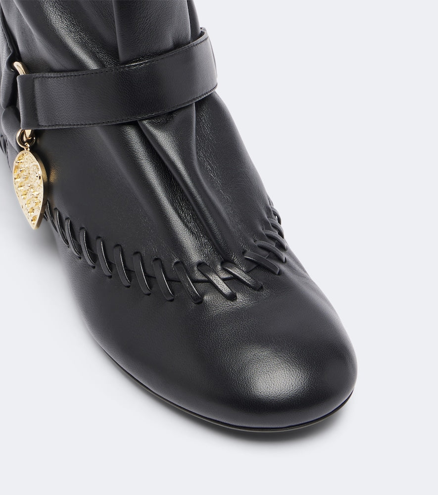 Pucci Leather ankle boots (Black) - Flat Boots