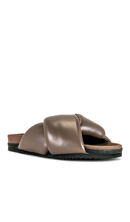 R0AM Foldy Puffy Sandal in Taupe