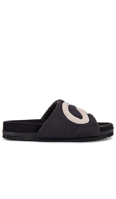 R0AM The RIP Sandal in Black - R0AM La sandale RIP en noir - R0AM RIP 黑色凉鞋 - R0AM Die RIP-Sandale in Schwarz - R0AM The RIP 샌들블랙 컬러 - R0AM Il sandalo RIP in nero