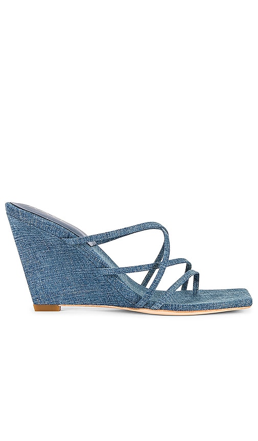 RAYE Angula Wedge in Blue - RAYE Angula Wedge en bleu - RAYE 蓝色 Angula 坡跟鞋 - RAYE Angula Wedge in Blau - RAYE Angula 웨지 블루 색상 - Zeppa RAYE Angula in blu