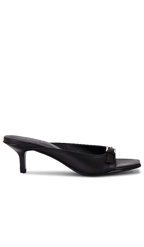 RAYE Eero Sandal in Black - Sandale RAYE Eero en noir - RAYE Eero 黑色凉鞋 - RAYE Eero Sandale in Schwarz - RAYE Eero 샌들블랙 색상 - Sandalo RAYE Eero in nero