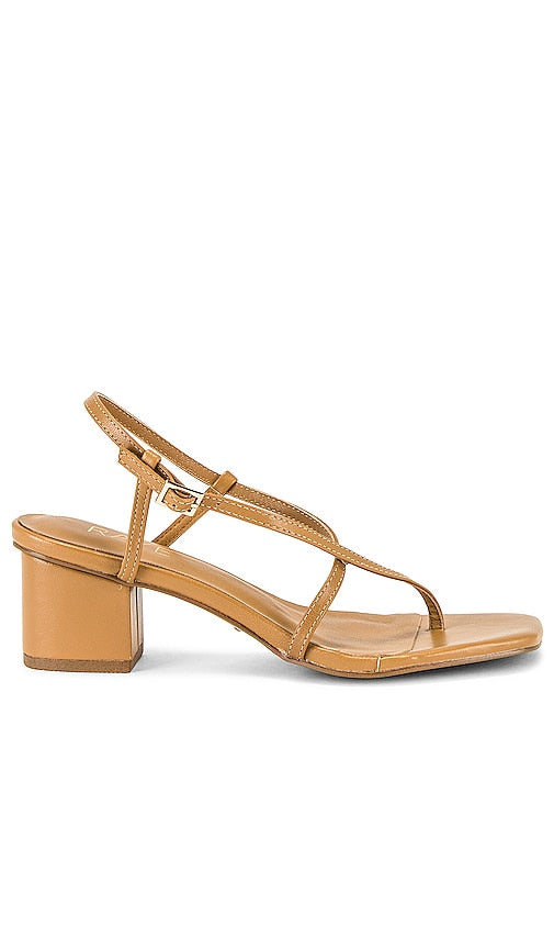 RAYE Gaia Heel in Tan - Talon RAYE Gaia en beige - RAYE Gaia 棕褐色高跟鞋 - RAYE Gaia-Absatz in Hellbraun - RAYE 가이아 힐 - Tacco RAYE Gaia in marrone chiaro