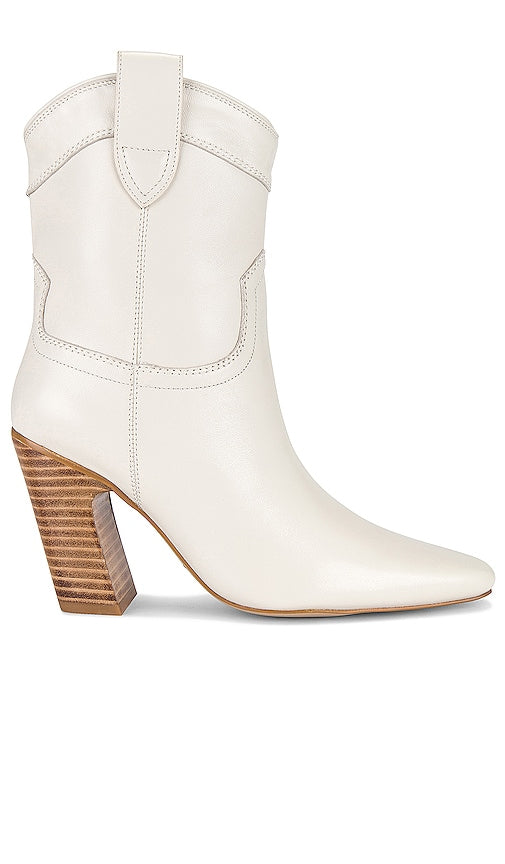 RAYE Georgia Boot in Ivory - Botte Georgia RAYE en ivoire - RAYE Georgia 象牙色靴子 - RAYE Georgia Boot in Elfenbein - RAYE 조지아 부츠 아이보리 색상 - Stivale RAYE Georgia in avorio