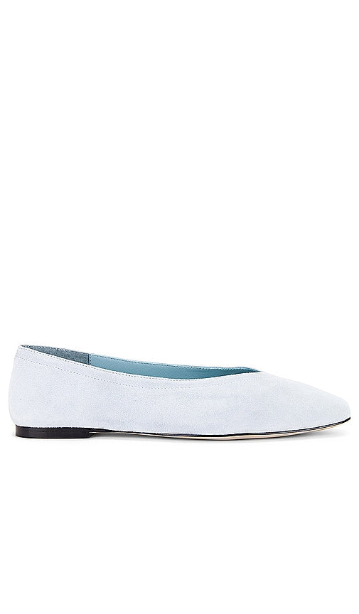 RAYE Lucila Flat in Baby Blue - RAYE Lucila Flat en bleu bébé - RAYE Lucila 淡蓝色平底鞋 - RAYE Lucila Flat in Babyblau - RAYE 루실라 플랫 - Appartamento RAYE Lucila in celeste
