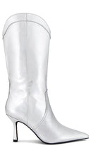 RAYE Taos Boot in Metallic Silver - Botte RAYE Taos en argent métallisé - RAYE Tais 金属银色靴子 - RAYE Taos Stiefel in Metallic-Silber - RAYE 타오스 부츠 메탈릭 실버 소재 - Stivale RAYE Taos in argento metallizzato