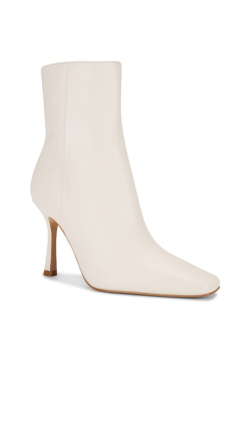 RAYE Path Boot in Ivory