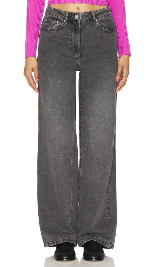 REMAIN Drapey Straight Leg in Grey - REMAIN Drapey jambe droite en gris - REMAIN 灰色垂褶直筒裤 - REMAIN Drapiertes, gerades Bein in Grau - REMAIN 드레이피 스트레이트 레그 그레이 색상 - REMAIN Gamba dritta drappeggiata in grigio