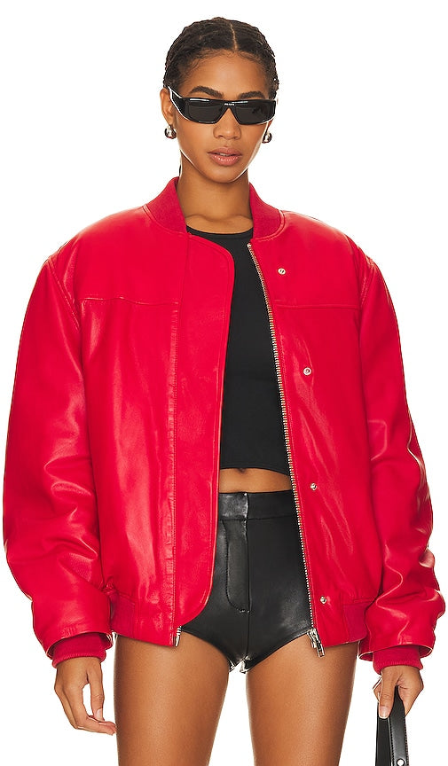 REMAIN Leather Bomber Jacket in Red - REMAIN - Blouson aviateur en cuir rouge - REMAIN 红色皮革飞行员夹克 - REMAIN Leder-Bomberjacke in Rot - REMAIN 가죽 보머 재킷레드 색상 - REMAIN Giubbotto bomber in pelle in rosso