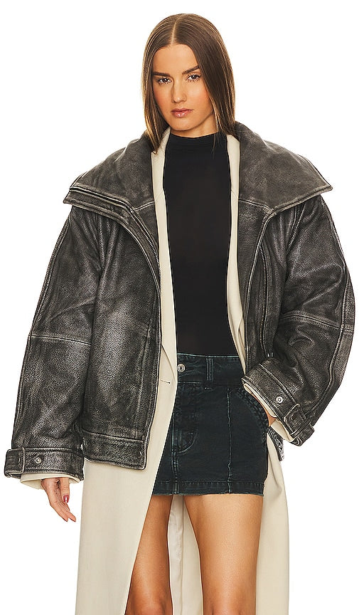 REMAIN Leather Oversized Jacket in Black - REMAIN Veste surdimensionnée en cuir en noir - REMAIN 黑色大廓形皮革夹克 - REMAIN – Übergroße Lederjacke in Schwarz - REMAIN 가죽 오버사이즈 재킷블랙 색상 - REMAIN Giacca oversize in pelle in nero