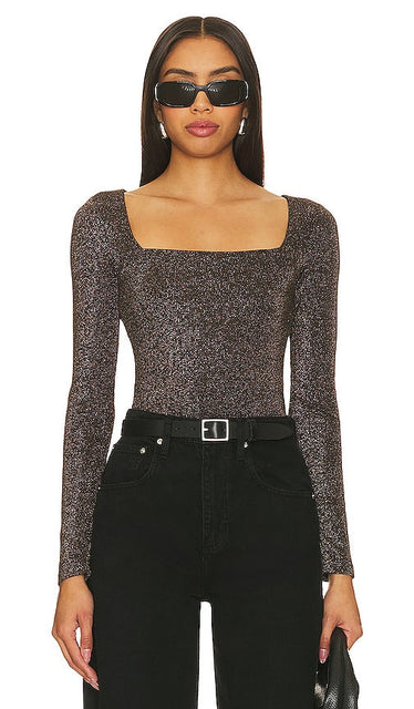 REMI x REVOLVE Theresa Bodysuit in Black - REMI x REVOLVE Body Theresa en Noir - REMI x REVOLVE Theresa 黑色连体衣 - REMI x REVOLVE Theresa Body in Schwarz - REMI x REVOLVE 테레사 바디수트 블랙 색상 - Body REMI x REVOLVE Theresa in nero