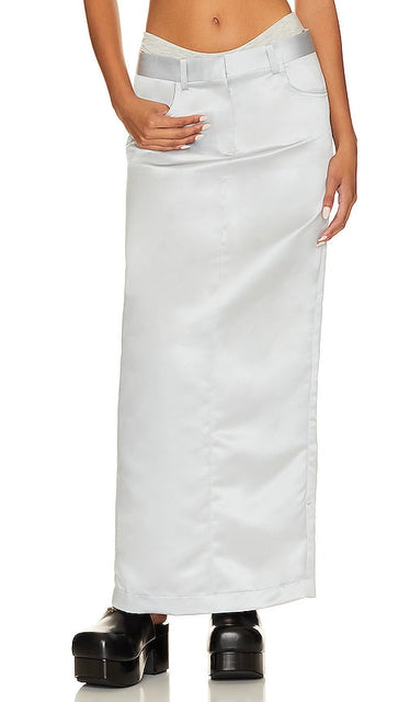 REVOLVE x Paatiff Low Rise Jewel Skirt in Grey - REVOLVE x Paatiff Jupe taille basse à bijoux en Gris - REVOLVE x Paatiff 灰色低腰宝石半身裙 - REVOLVE x Paatiff Low Rise Jewel Rock in Grau - REVOLVE x Paatiff 로우 라이즈 쥬얼 스커트 in 그레이 - Gonna gioiello a vita bassa REVOLVE x Paatiff in grigio
