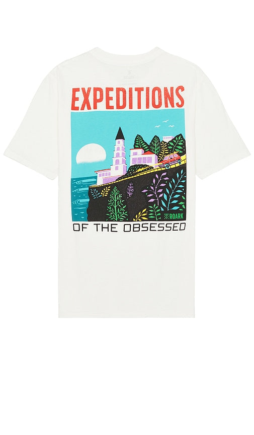 ROARK Expeditions Of The Obsessed Tee in White - T-shirt ROARK Expeditions Of The Obsessed en blanc - ROARK Expeditions Of Obsessed 白色 T 恤 - ROARK Expeditions Of The Obsessed T-Shirt in Weiß - ROARK Expeditions Of The Obsessed 티셔츠 화이트 색상 - Maglietta ROARK Expeditions Of The Obsessed in bianco