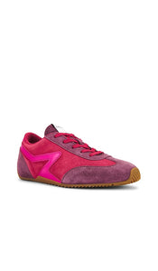 Rag & Bone Retro Runner Slim Ultra Sneaker in Fuchsia