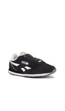 Reebok Classic AZ in Black