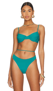 Riot Swim Jax Bikini Top in Blue - Haut de bikini Riot Swim Jax en bleu - Riot Swim Jax 蓝色比基尼上衣 - Riot Swim Jax Bikinioberteil in Blau - Riot Swim Jax 비키니 탑 블루 색상 - Top bikini Riot Swim Jax in blu