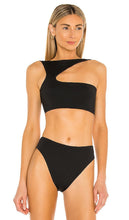 Riot Swim Vista Bikini Top in Black - Haut de bikini Riot Swim Vista en noir - Riot Swim Vista 黑色比基尼上衣 - Riot Swim Vista Bikinioberteil in Schwarz - Riot Swim Vista 비키니 탑 블랙 색상 - Top bikini Riot Swim Vista in nero