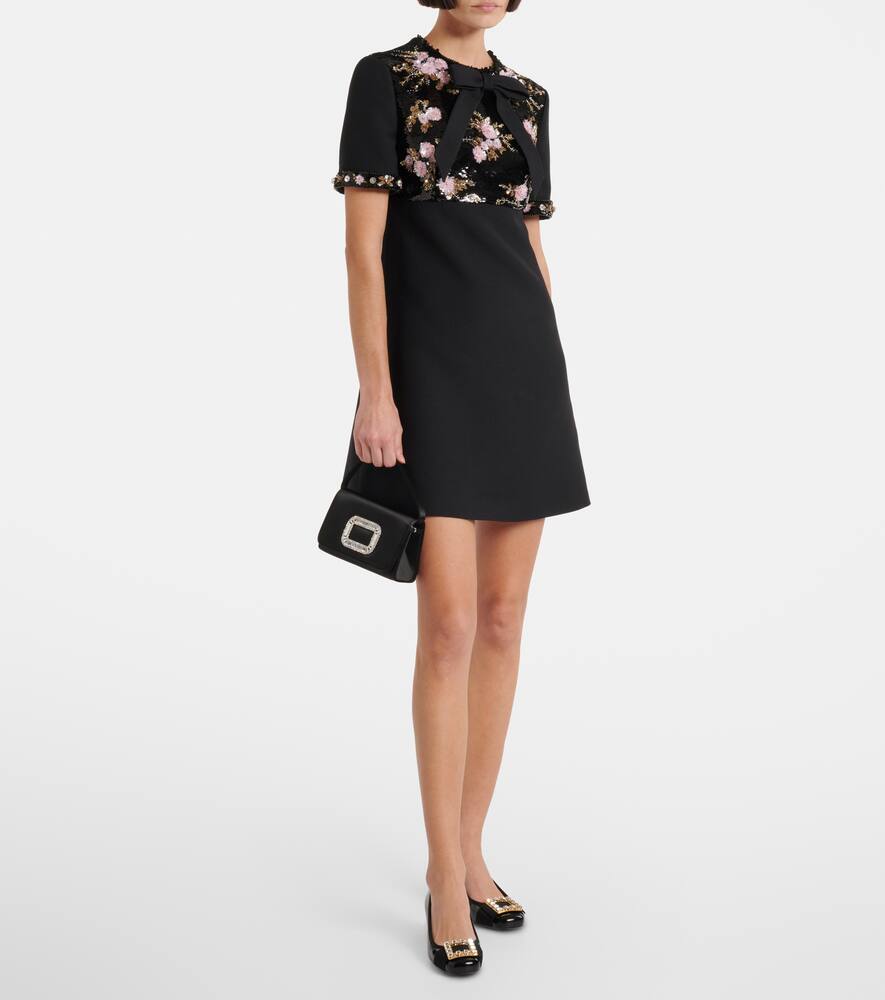 Roger Vivier Tr√É¬®s Vivier embellished patent leather pumps