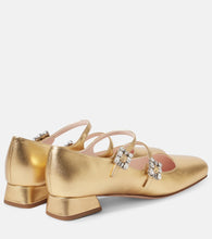 Roger Vivier Tr√É¬®s Vivier metallic leather Mary Jane pumps