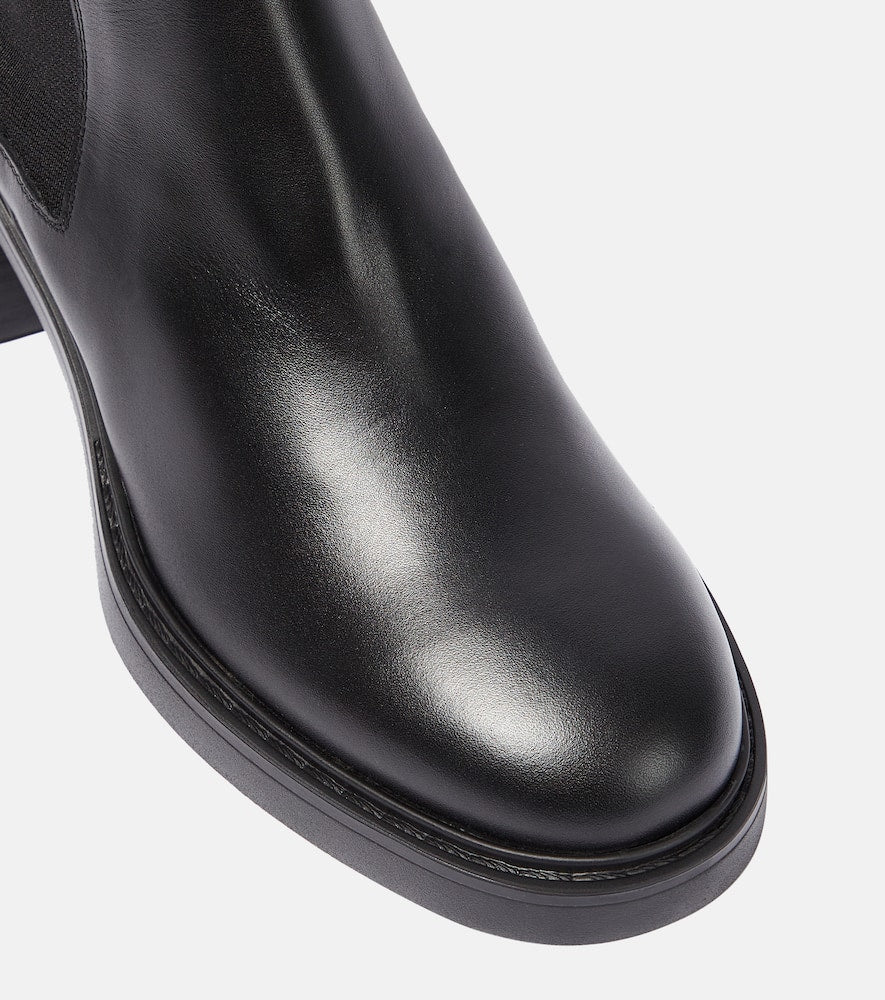 Roger Vivier Viv' Ranger leather chelsea boots