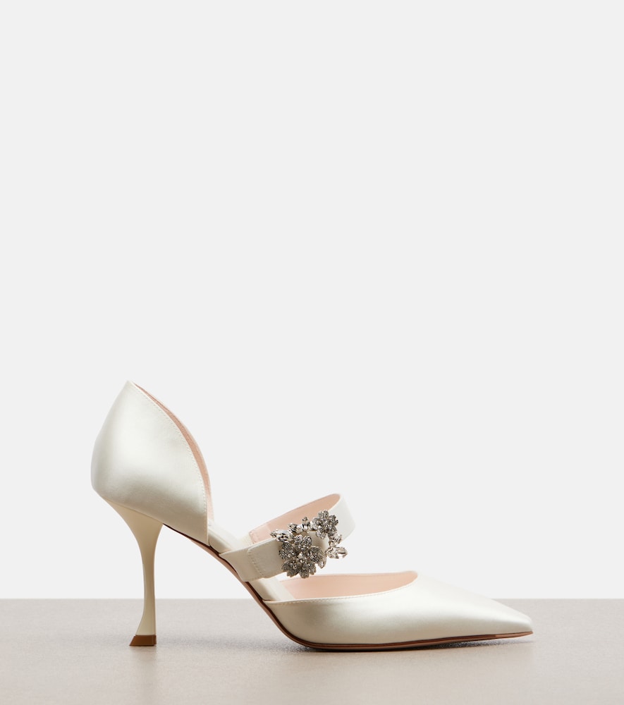 Roger Vivier Mini Bouquet embellished satin pumps in White - Mid Heel Pumps