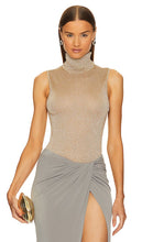 Ronny Kobo Gadot Knit Top in Metallic Gold - Haut en tricot Ronny Kobo Gadot en or métallisé - Ronny Kobo Gadot 金属金色针织上衣 - Ronny Kobo Gadot Strickoberteil in Metallic-Gold - Ronny Kobo Gadot 니트 탑 - Top in maglia Ronny Kobo Gadot in oro metallizzato