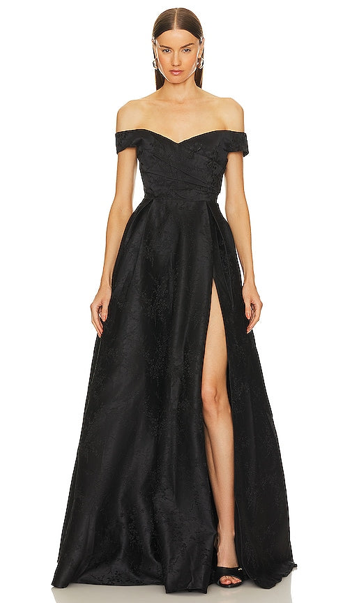 SAU LEE Lucinda Gown in Black - Robe SAU LEE Lucinda en noir - SAU LEE Lucinda 黑色礼服 - SAU LEE Lucinda Kleid in Schwarz - SAU LEE Lucinda 가운 블랙 색상 - Abito Lucinda di SAU LEE in nero