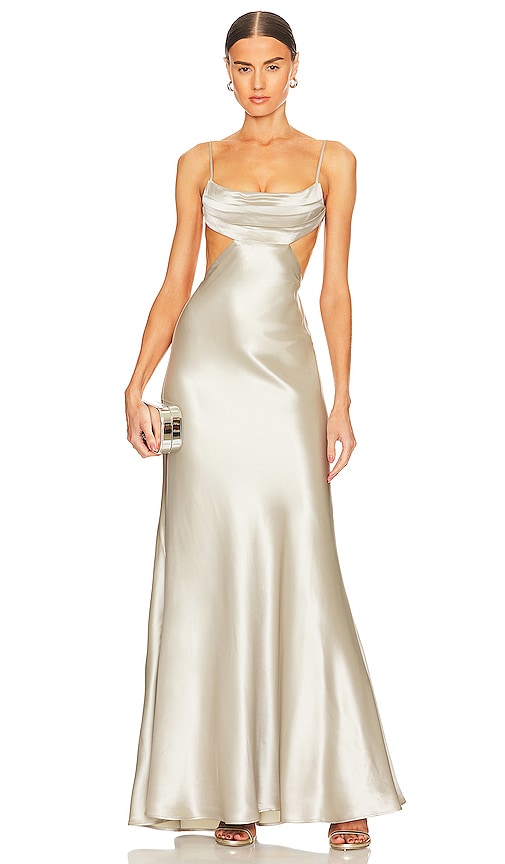 SAU LEE x REVOLVE Paula Gown in Metallic Silver - Robe SAU LEE x REVOLVE Paula en argent métallisé - SAU LEE x REVOLVE Paula 金属银礼服 - SAU LEE x REVOLVE Paula Kleid in Metallic-Silber - SAU LEE x REVOLVE 폴라 가운 메탈릭 실버 소재 - Abito SAU LEE x REVOLVE Paula in argento metallizzato