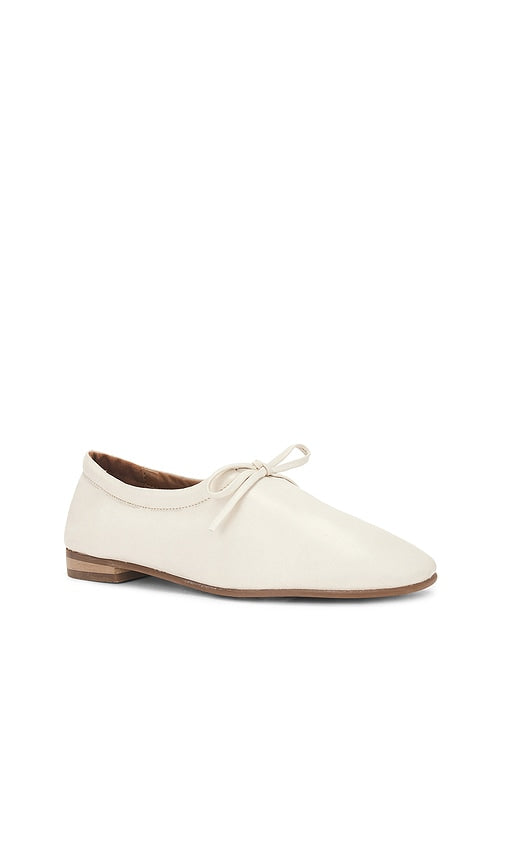 Seychelles Curtsy Loafer in Ivory