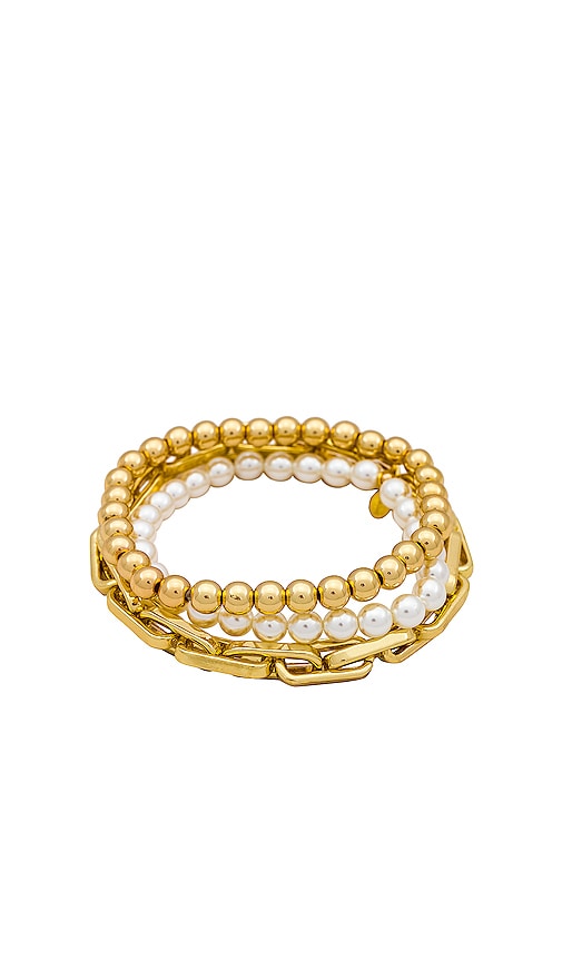 SHASHI Alexandria Pearl Bracelet in Metallic Gold