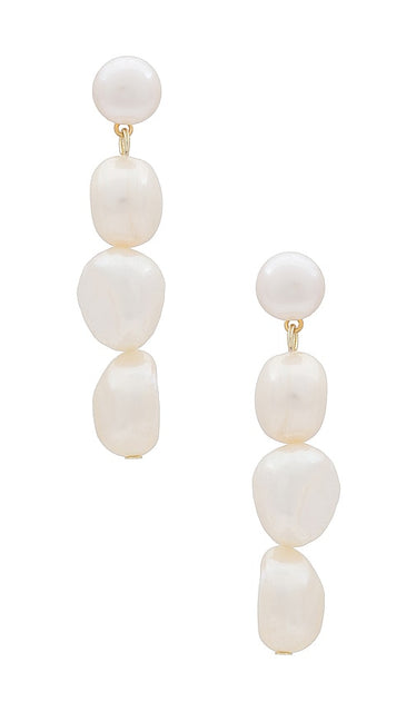 SHASHI Ciel Earring in Ivory