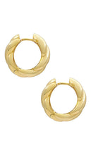SHASHI Devon Hoop in Metallic Gold
