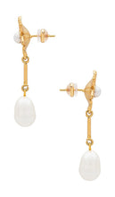 SHASHI Indra Earring in Metallic Gold