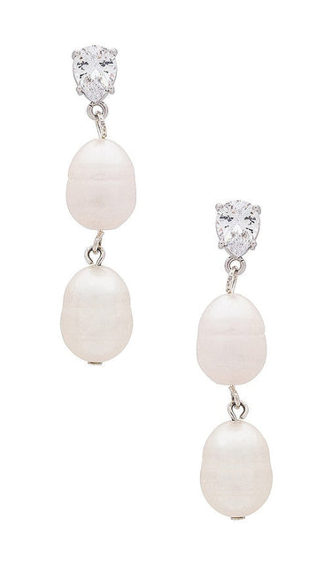 SHASHI Leah Earring in Metallic Silver