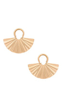 SHASHI Leilani Earring in Metallic Gold
