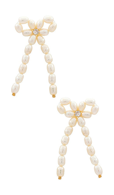 SHASHI Pearl Bow Earring in Ivory
