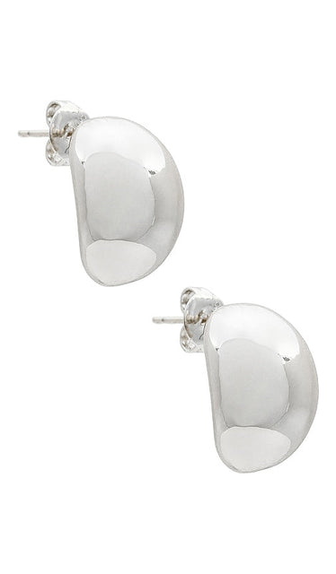 SHASHI X Revolve Crescent Hoops in Metallic Silver
